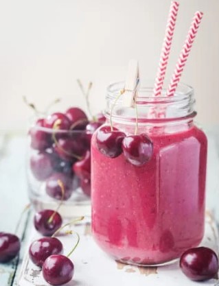 Two Glasses with Detox Green Smoothie