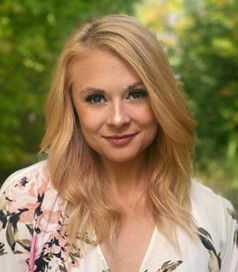 Taylor headshot photo Denise Lalonde Holistic Nutritionist London ON Koru Nutrition