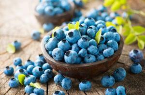 Top 5 Foods to Boost Brain Power Blueberries Koru Nutrition